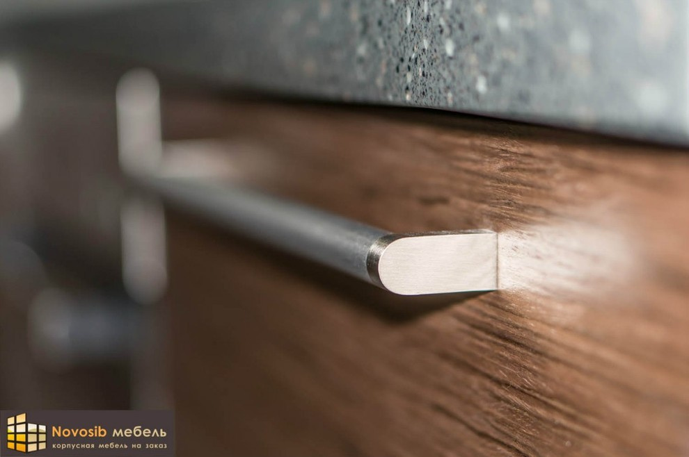 Обложка проекта: кухня шпон ореха