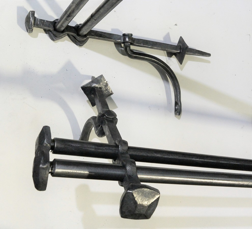 Кованные консоли для штор