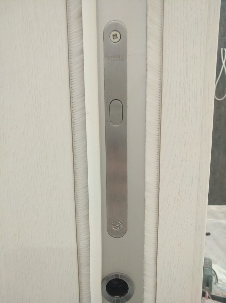 Пенал (кассета) для раздвижной двери.