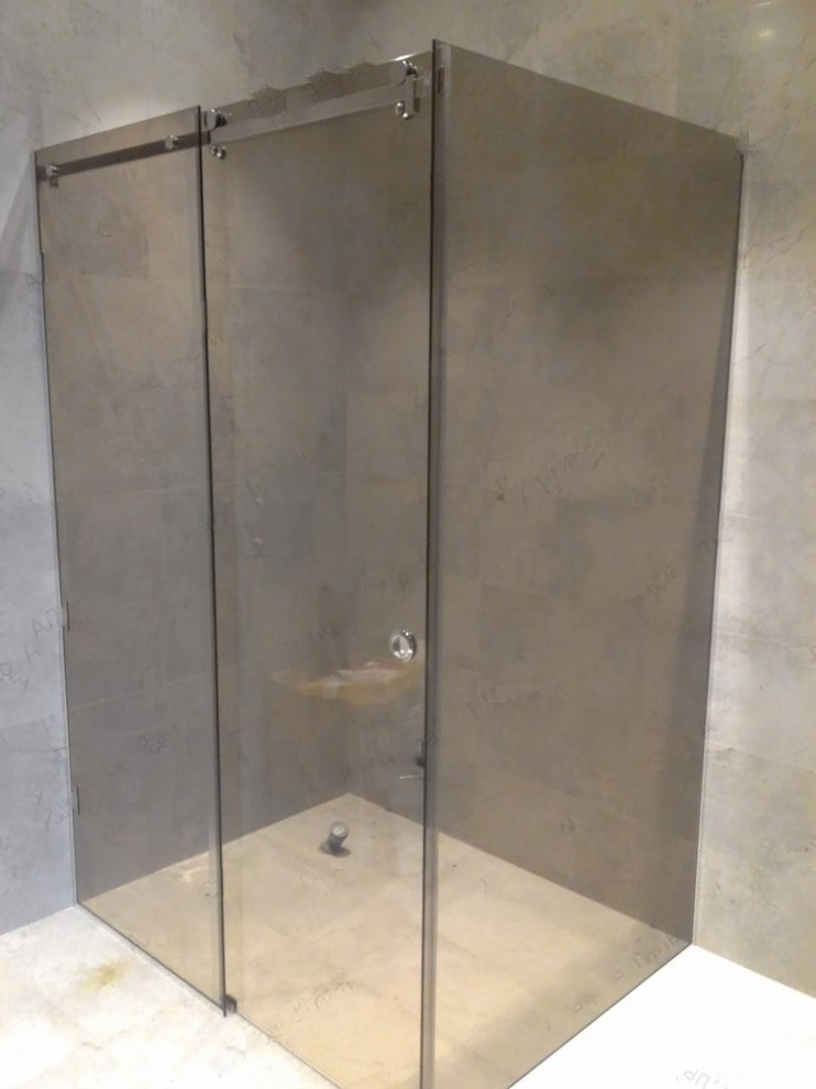 Душевые из закаленного стекла