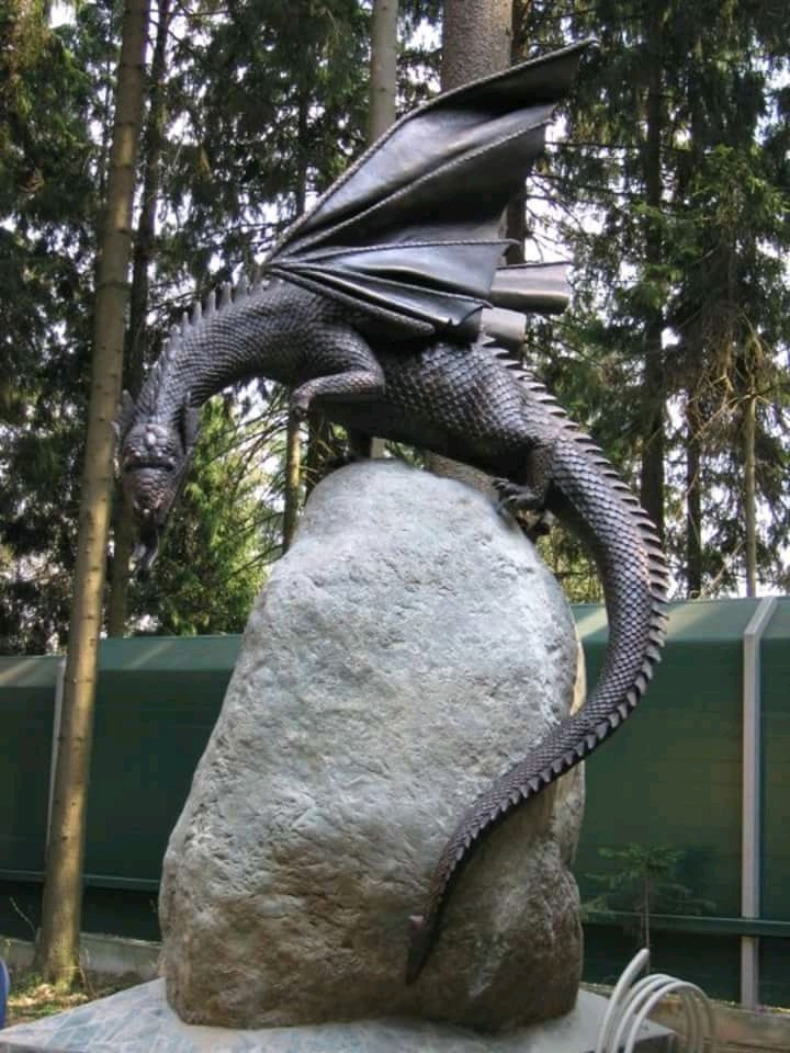 Парковая скульптура