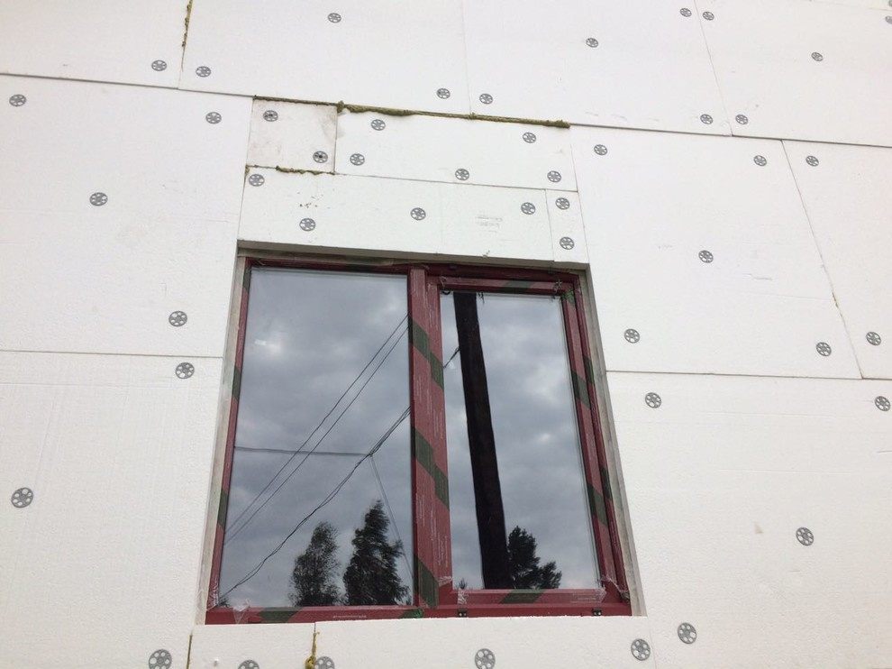 Изготовление фасада из декоративной штукатурки в Кириши