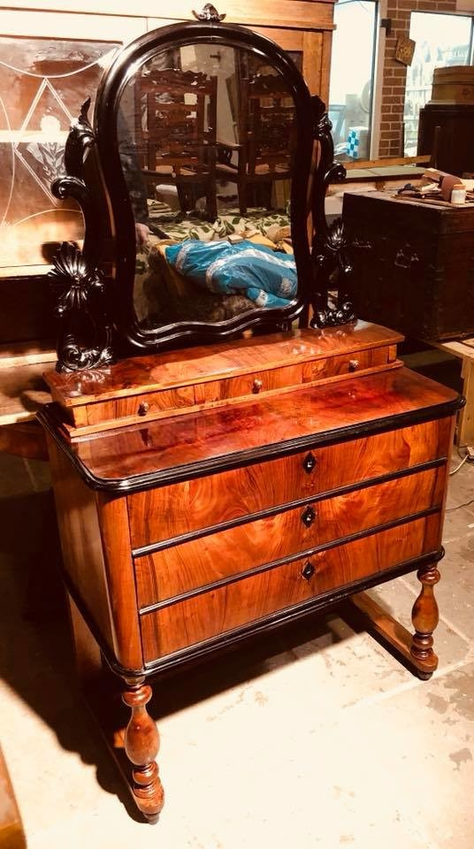 Реставрация секретера, начало XIX века