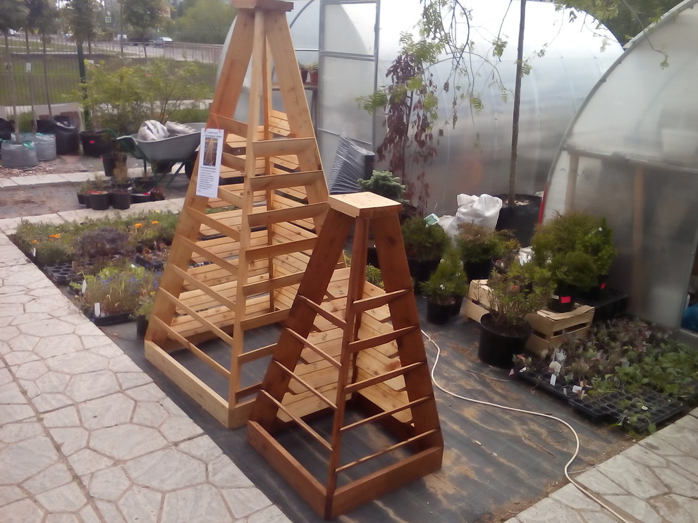 Садовая мебель из массива