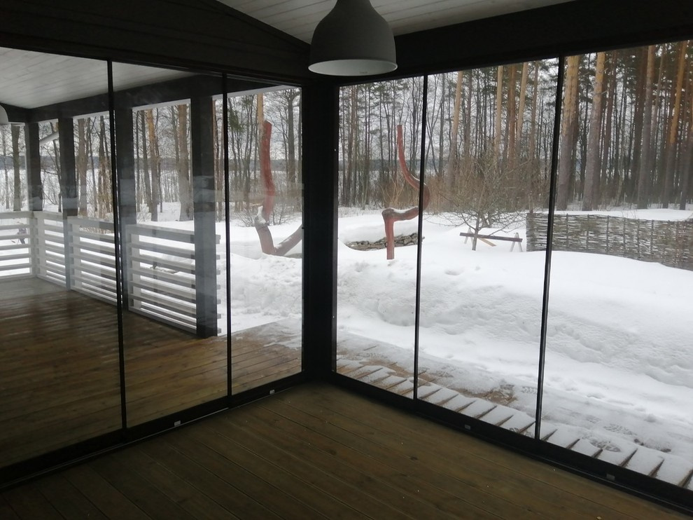 Панорамное остекление террасы - слайдерная система (Лосево)