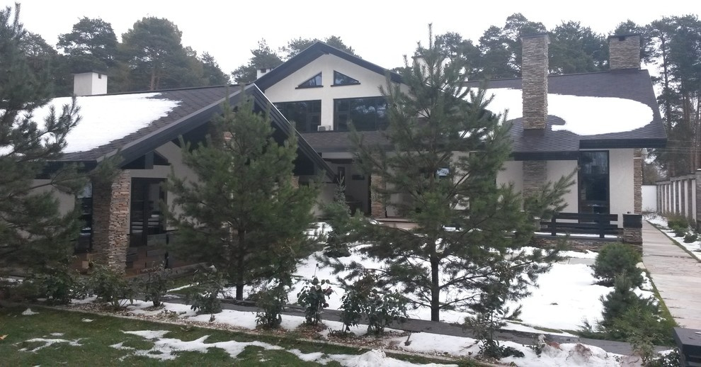 Большой дом с бассейном в стиле ШАЛЕ