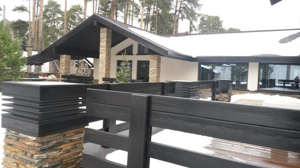 Большой дом с бассейном в стиле ШАЛЕ