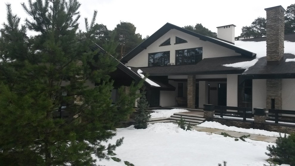 Большой дом с бассейном в стиле ШАЛЕ