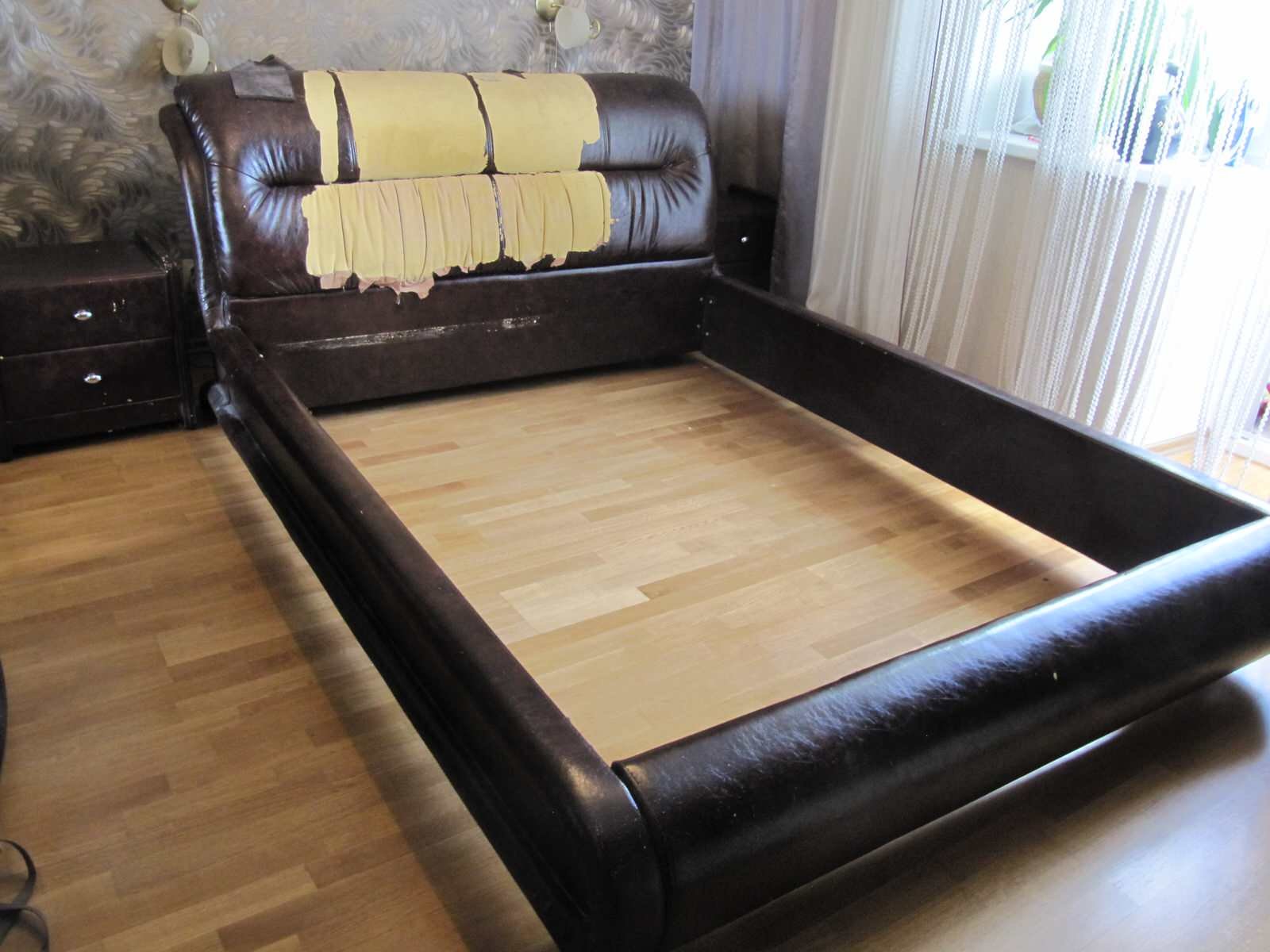 Перетяжка кровати и прикроватных тумбочек