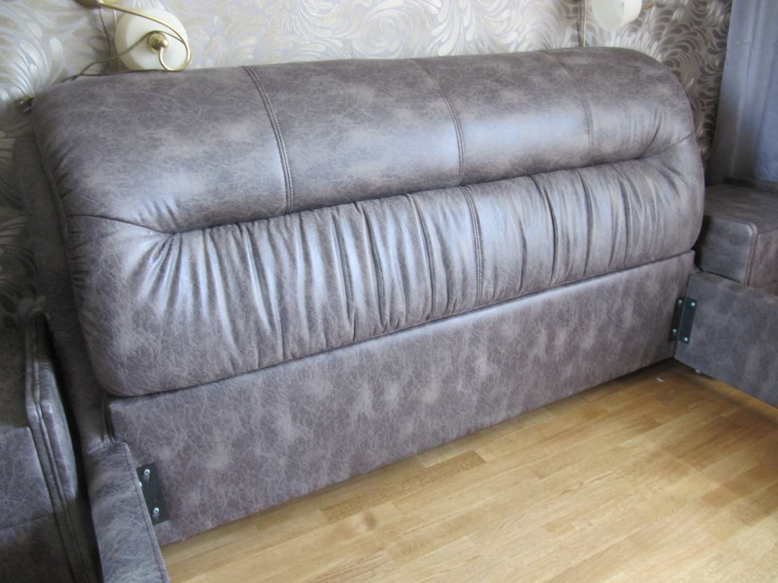 Перетяжка кровати и прикроватных тумбочек