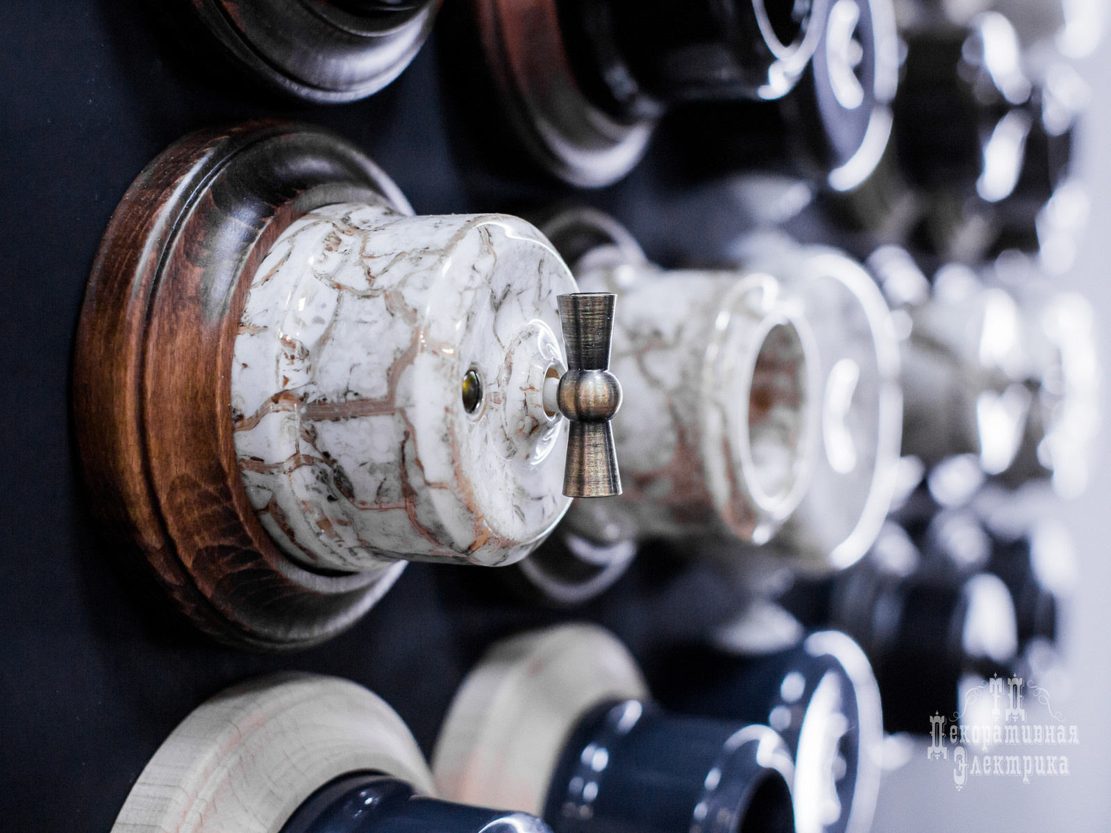 МЫ СТАЛИ БЛИЖЕ К ЦЕНТРУ - НАШ НОВЫЙ  ОФИС ПРОДАЖ С ВЫСТАВКОЙ