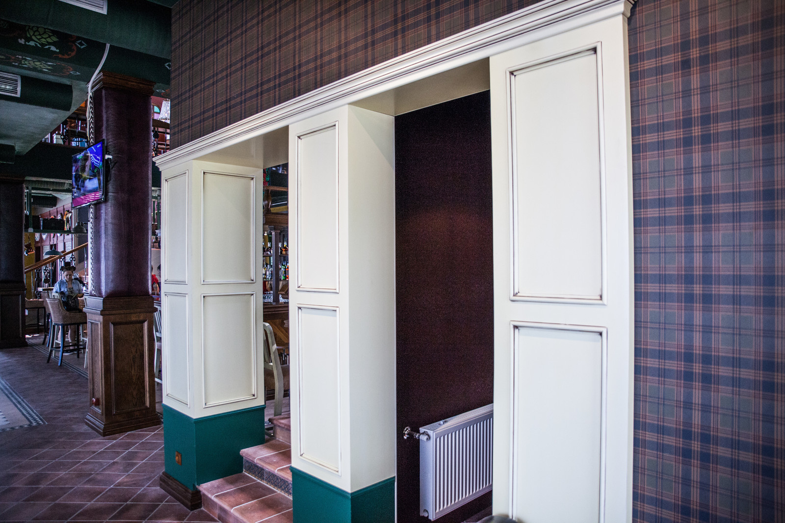 Гастропаб Конь & Дельфин