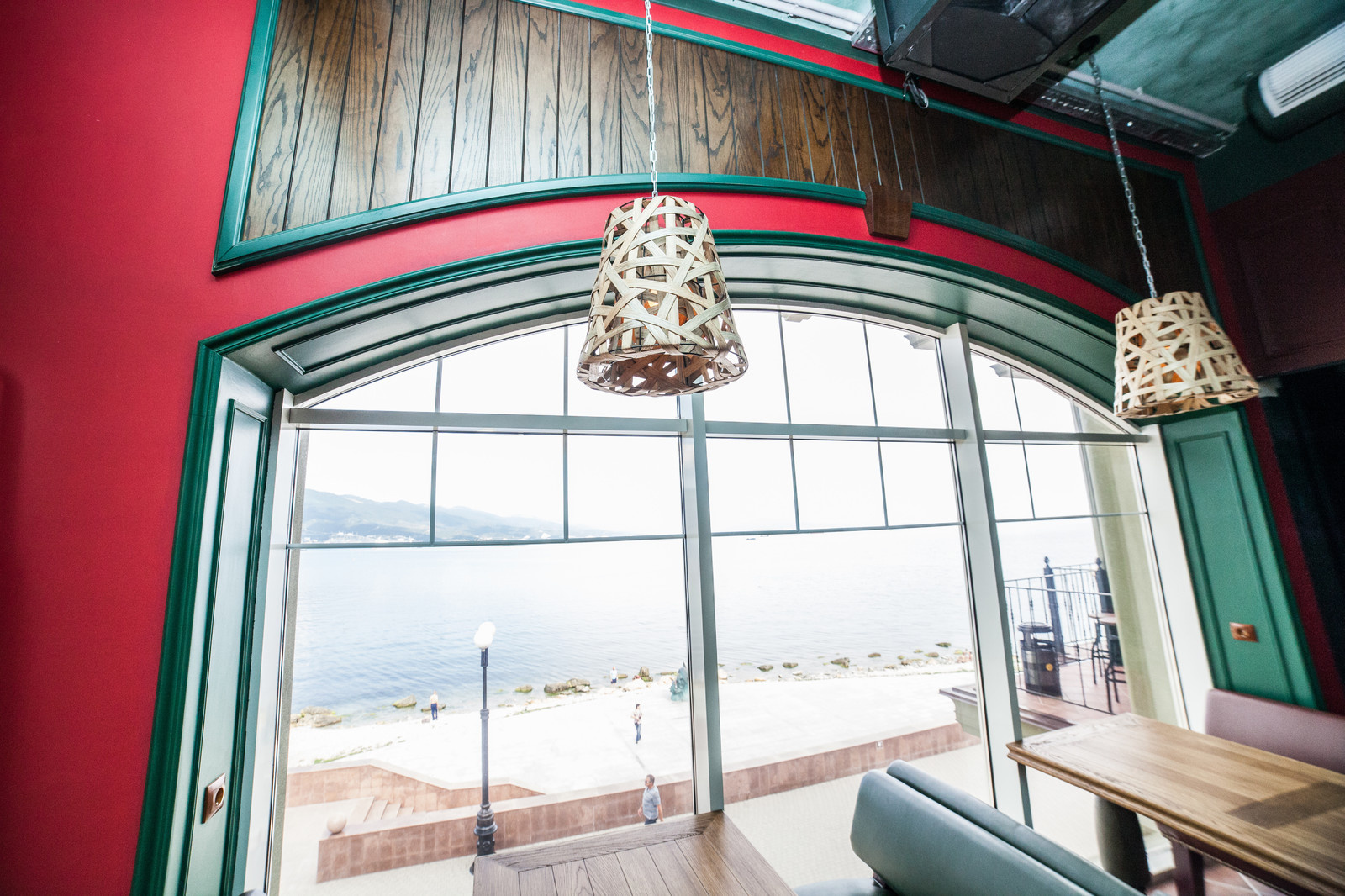 Обложка проекта: Гастропаб Конь & Дельфин