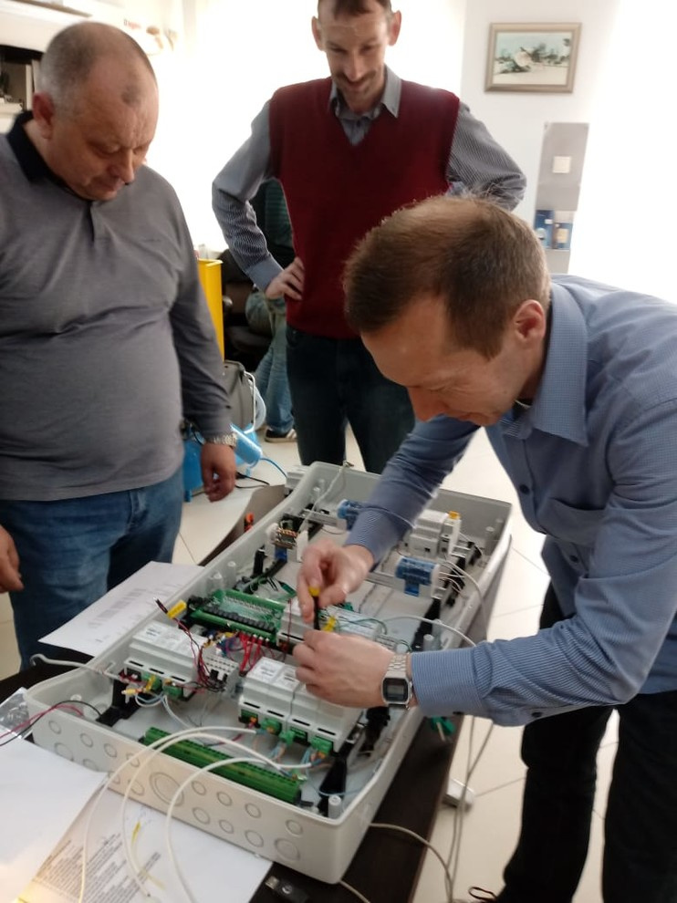 Обучающие семинары по установке систем "умный дом" DIVISION