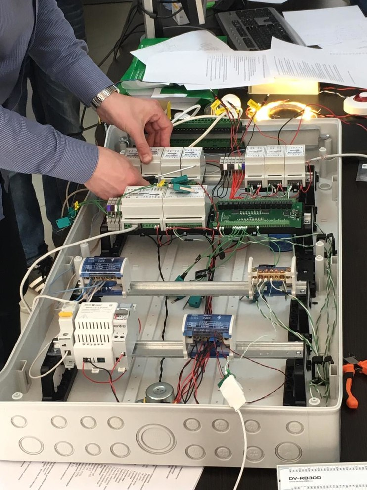 Обучающие семинары по установке систем "умный дом" DIVISION