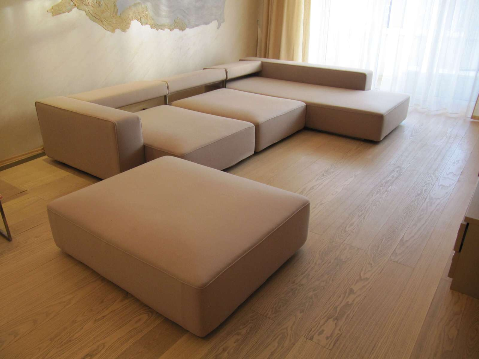 Перетяжка большого углового дивана