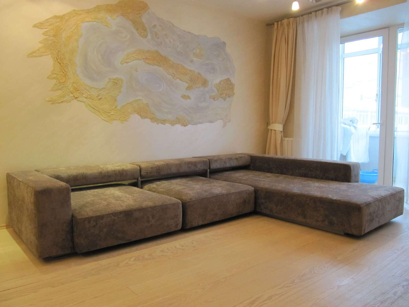 Перетяжка большого углового дивана