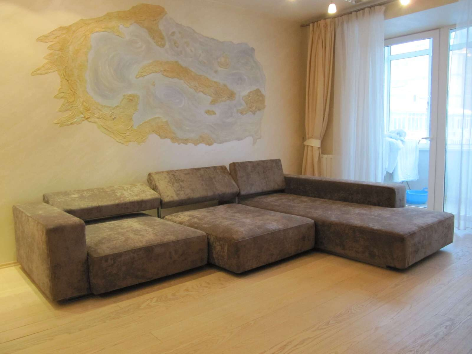 Перетяжка большого углового дивана