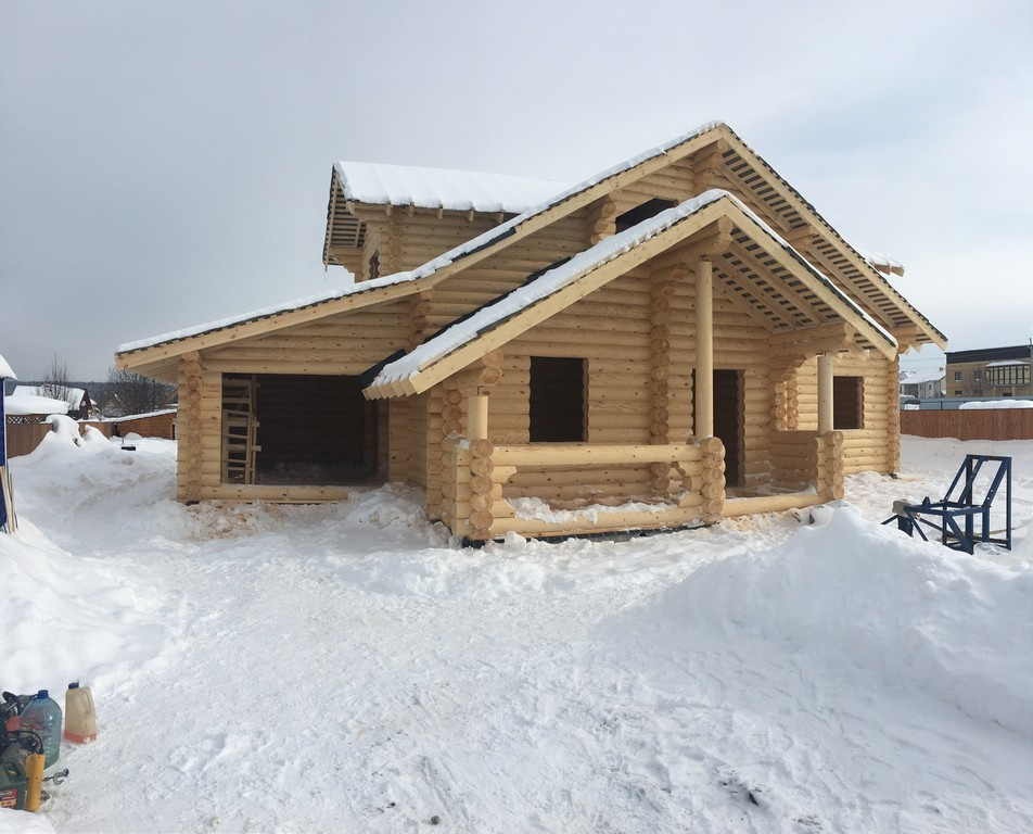 Строительство дома из бревна 300м2