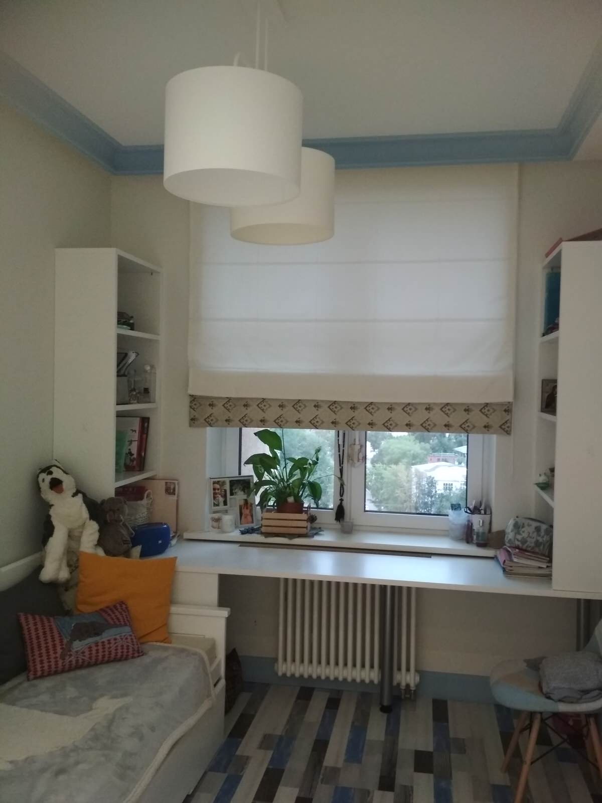 Классика и красный холодильник