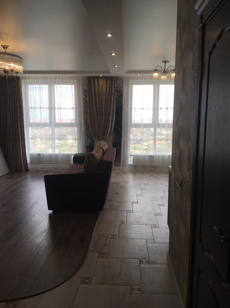 Процесс укладки плитки