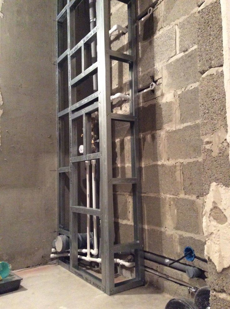 Процесс укладки плитки