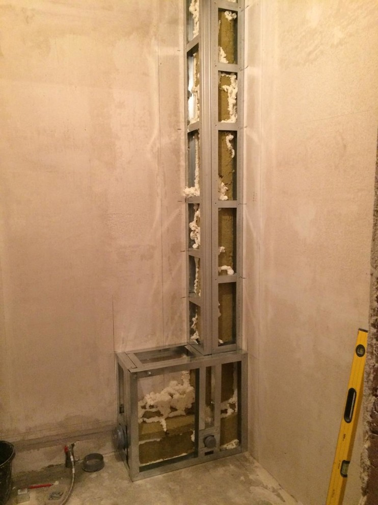 Процесс укладки плитки