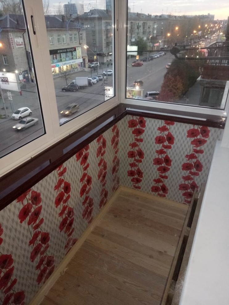 Остекление и отделка балкона на К.Маркса