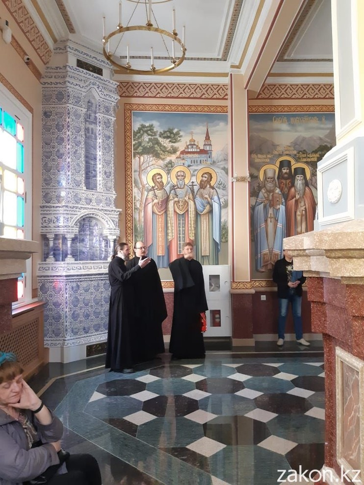 Изразцовая печь в Храме Казахстана