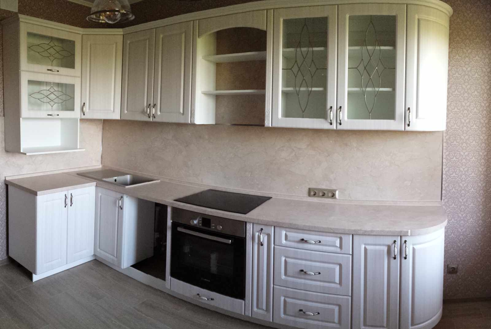 Кухня в современном классическом стиле