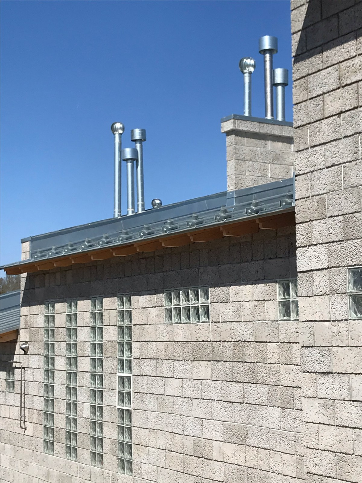 Дом на склоне