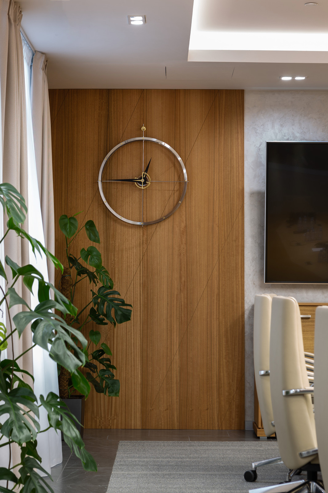 Интерьерная фотосъёмка офиса для компании look wood