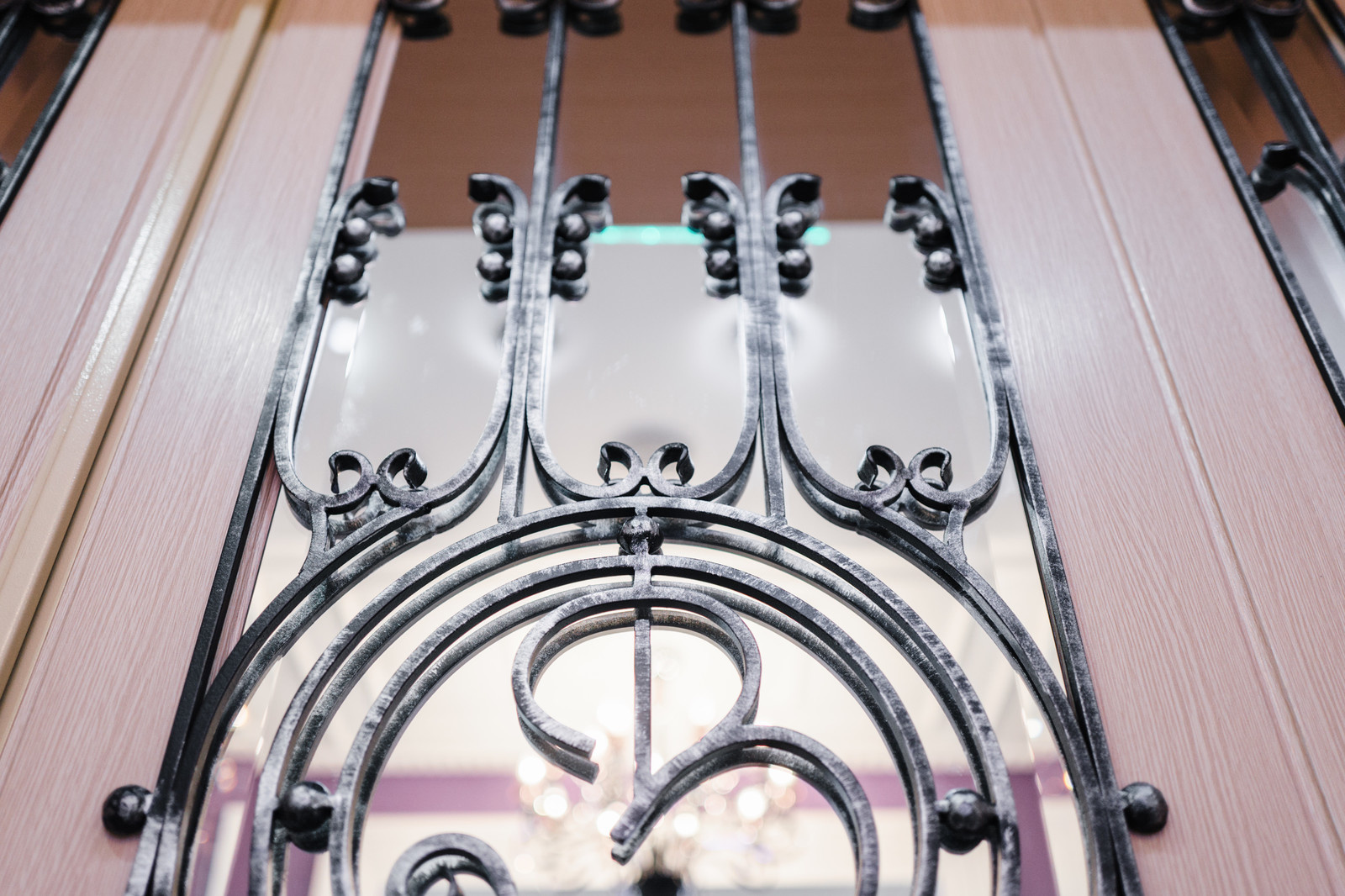 Обложка проекта: BRASCHI, салон меха и кожи