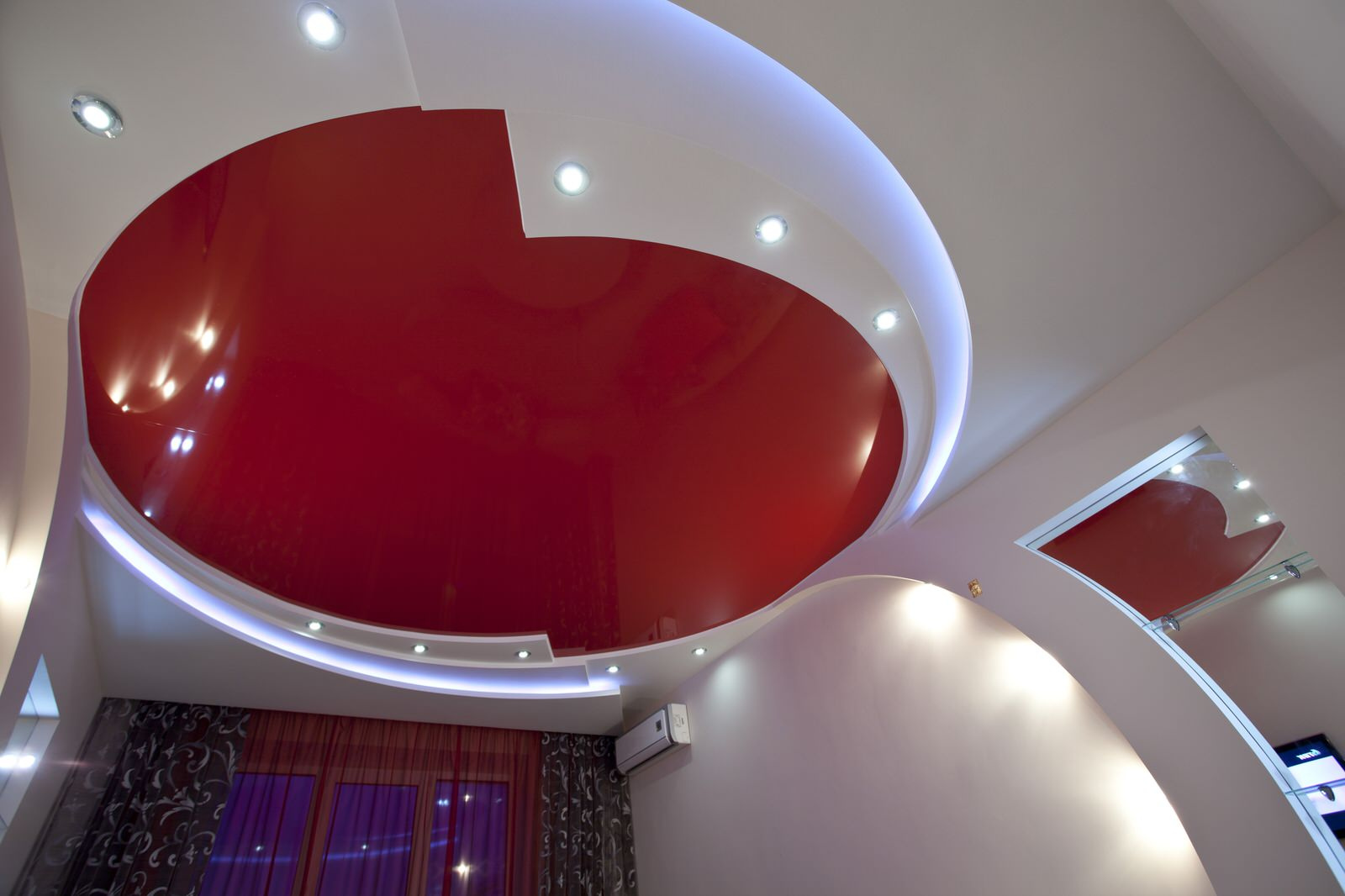 Смелый дизайн квартиры в стиле Модерн