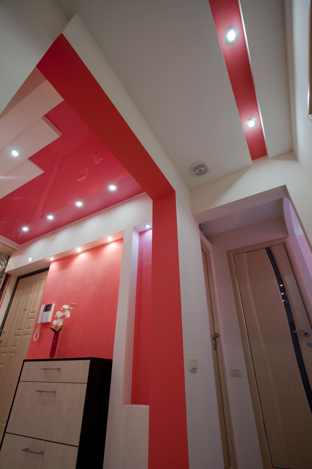 Смелый дизайн квартиры в стиле Модерн