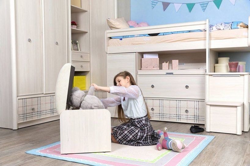 "Кембридж" в английском стиле «Shabby Chic» (англ. Потертый шик)