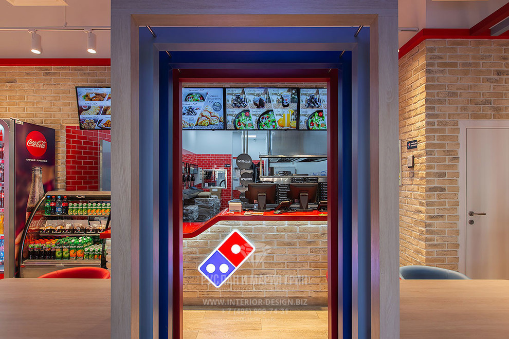 Дизайн интерьера пиццерии Domino’s Pizza