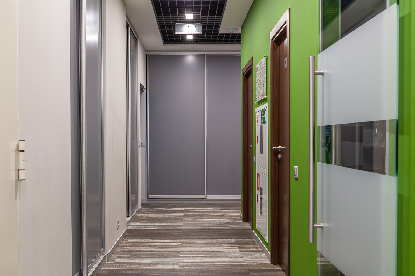 Офис 1800 квадратных метров