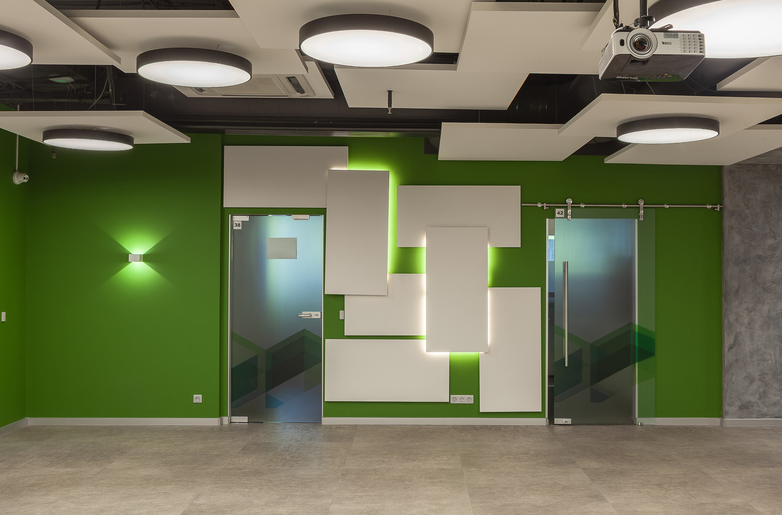 Офис 1800 квадратных метров