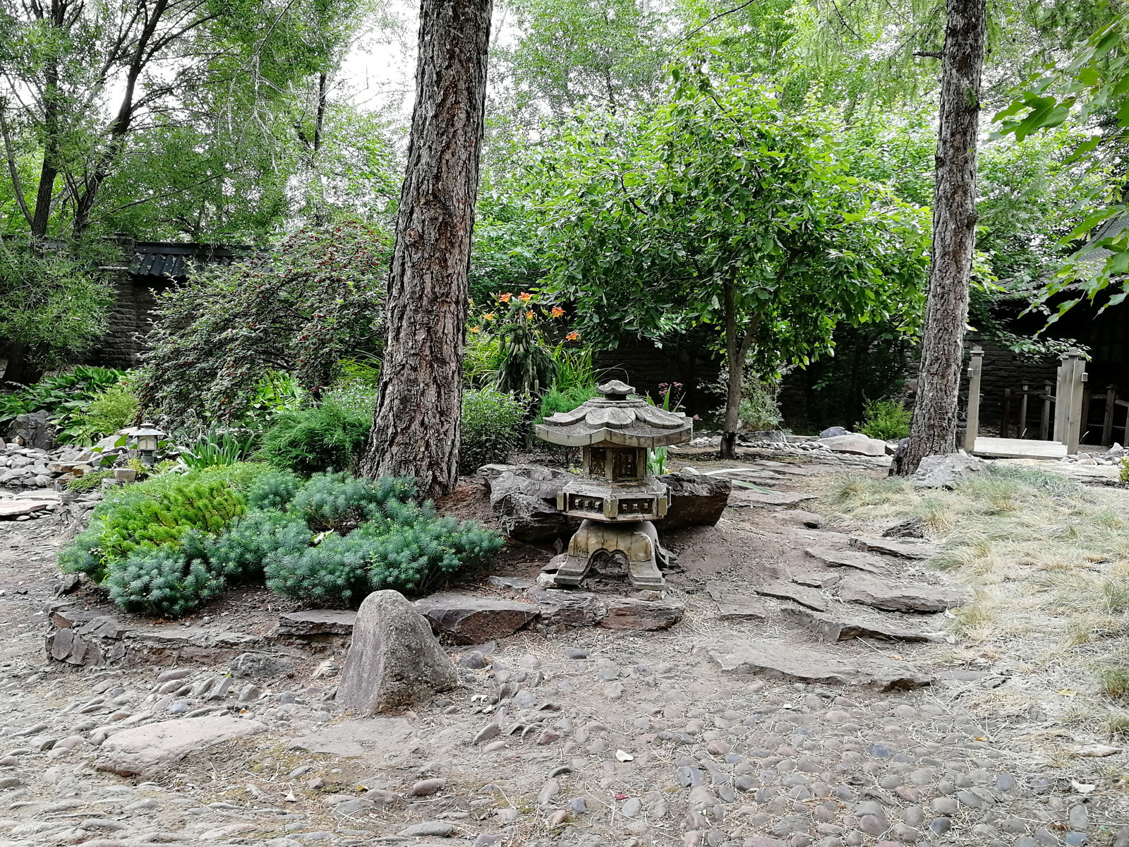 Стилизованный японский сад