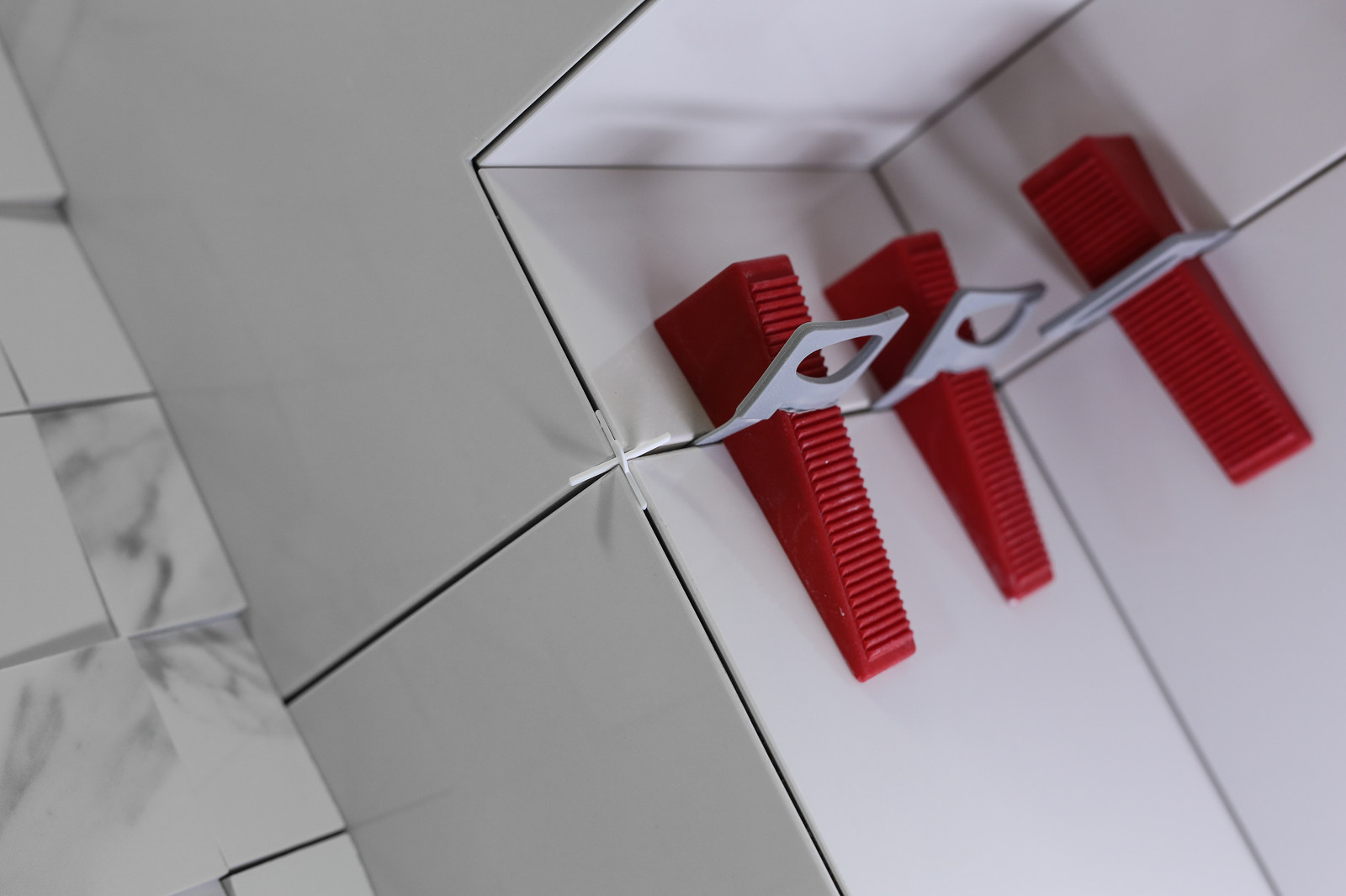 Шаг за шагом: Правильная последовательность ремонта квартиры