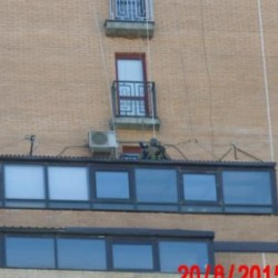 Монтаж архитектурной подсветки альпинистами ТСЖ Янтарный (ул. Лавочкина д.34 к1)