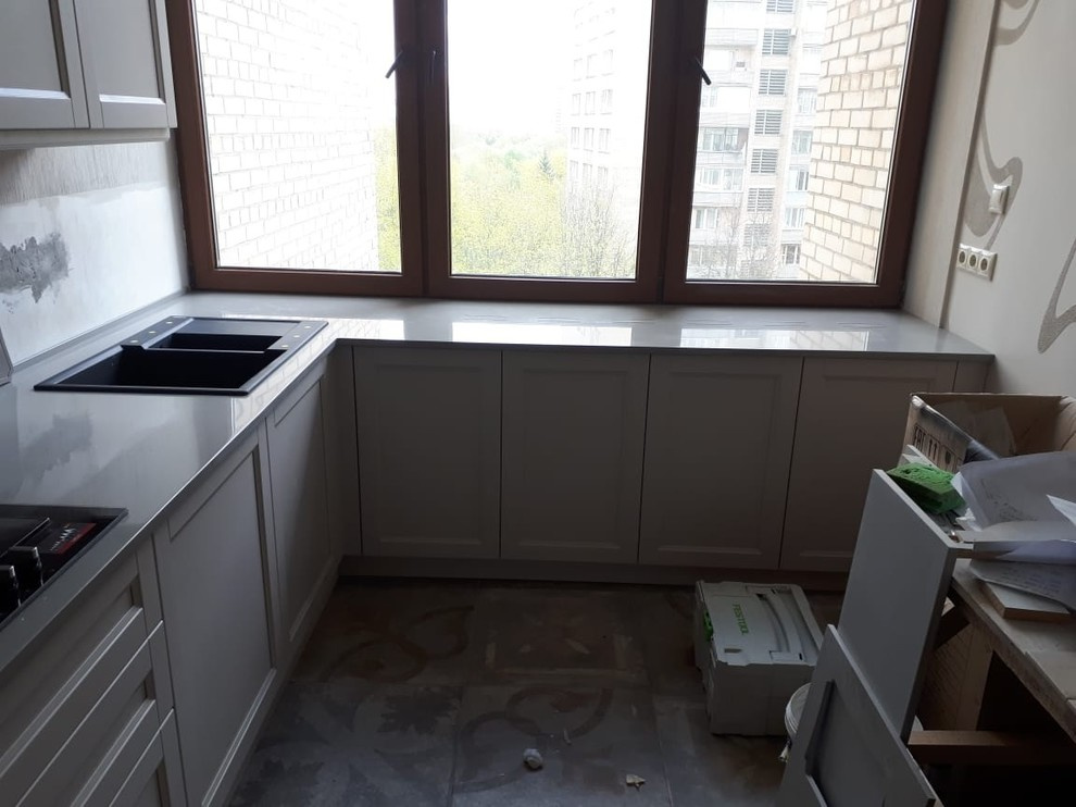 Серая столешница из акрилового камня LG Hi-Macs