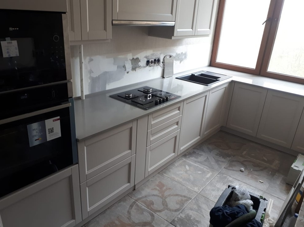 Серая столешница из акрилового камня LG Hi-Macs