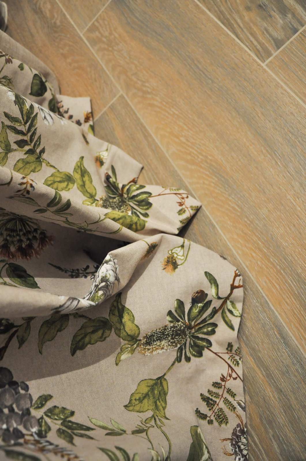 Кухня-столовая в загародном доме