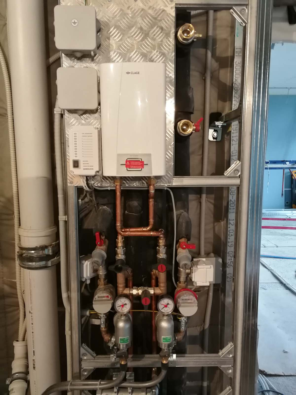 Живописная 21