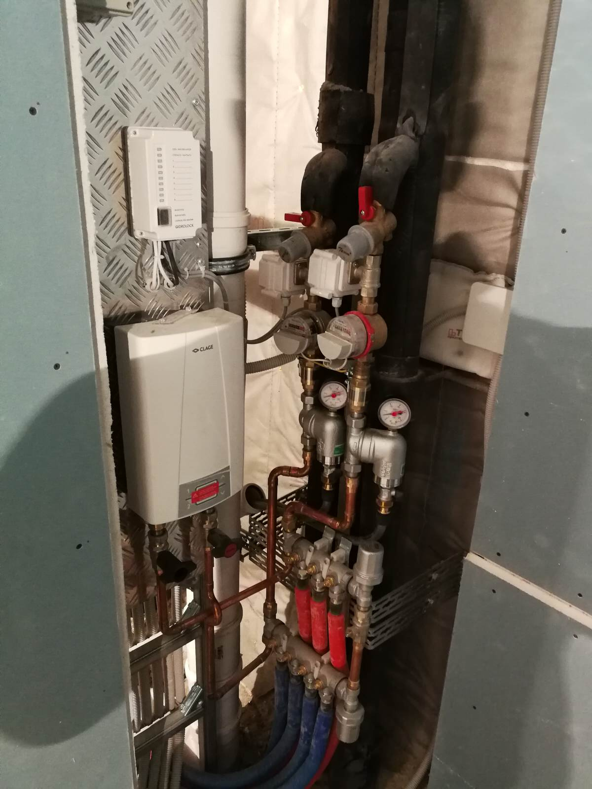 Живописная 21