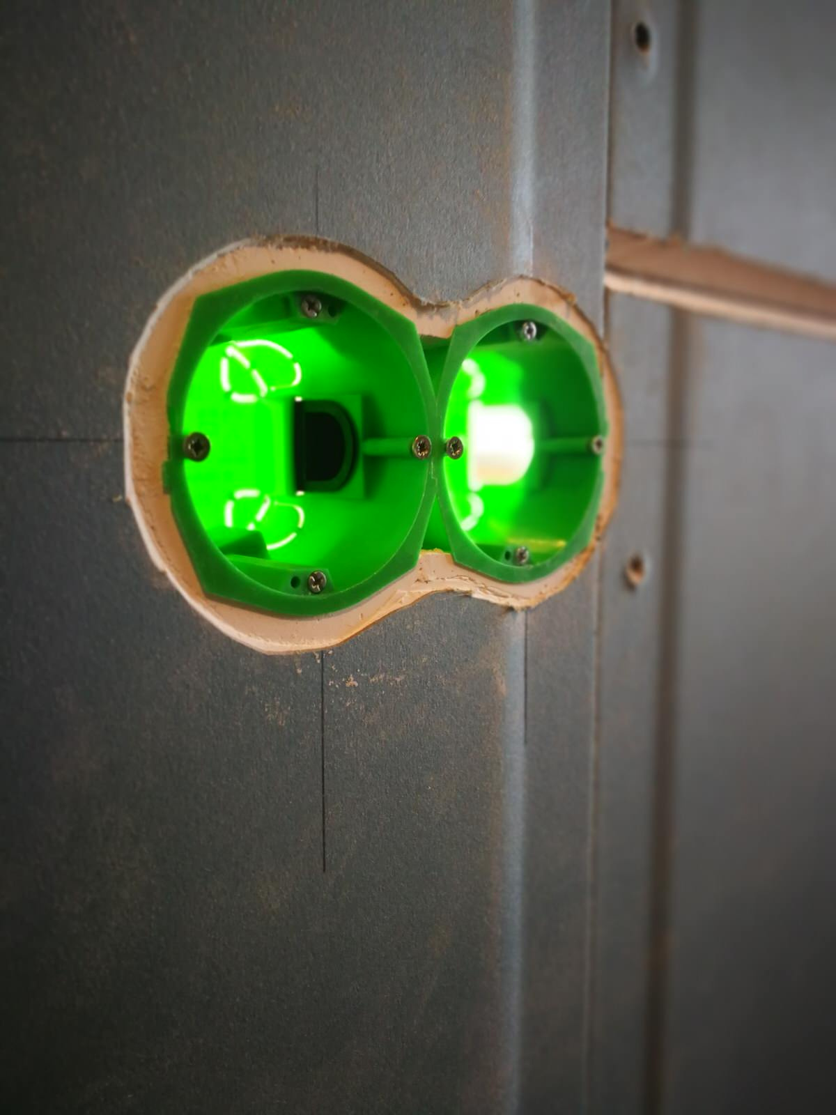 Живописная 21