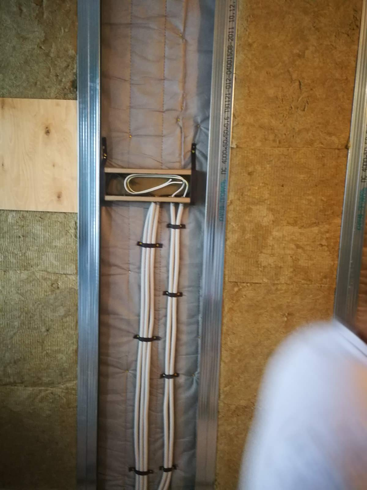 Живописная 21