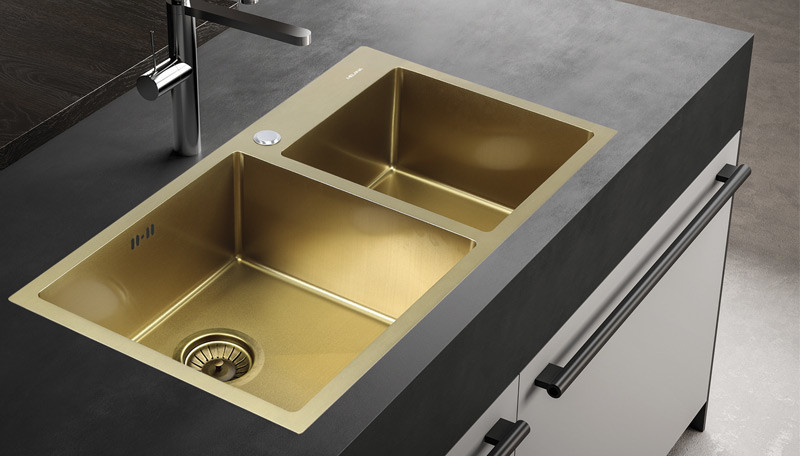 Фото кухонных моек и смесителей